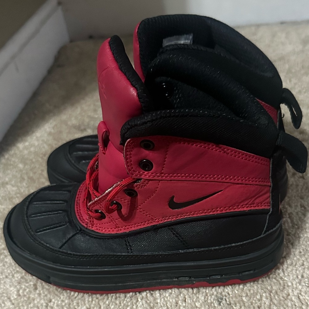 Kids Red Nike Boots-Size 13c